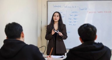 Antalya Büyükşehir'in gençlere eğitim desteği sürüyor