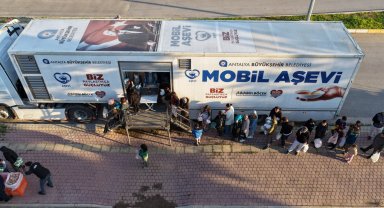 Antalya'da Mobil Aşevi Ramazan'da mahallelere ulaşıyor