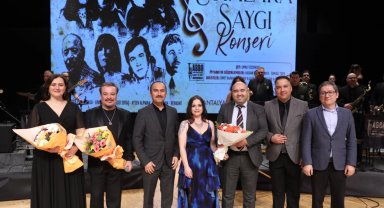 Antalya'da Türk müziğinin ustalarına saygı konseri