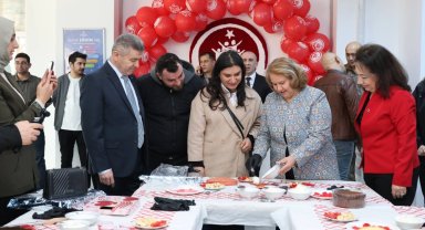 Artvin'de yeni evlenen ve evlilik aşamasındaki çiftlere 'aile' anlatıldı
