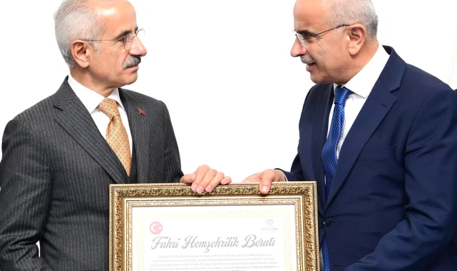 Bakan Uraloğlu'na Malatya'dan fahri berat