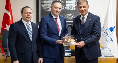 Başkan Tugay'dan Ekvator'a EXPO 2027 daveti
