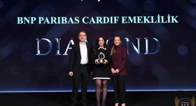 BNP Paribas Cardif, müşteri memnuniyeti başarısını üst üste 3 yıl 1'incilik ödülü alarak taçlandırdı!