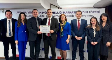 Bornova'ya Avrupa'dan demokrasi ve yönetişim tescili