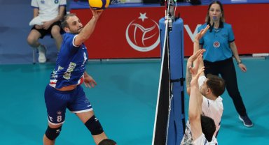 Bursa Büyükşehirli Efeler'den üst üste üçüncü galibiyet