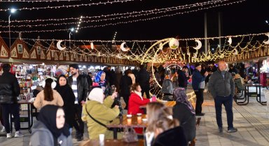 Bursa Osmangazi Belediyesi'nden meydanlarda Ramazan bereketi