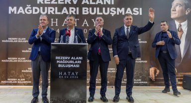 CHP'li başkanlar Hatay'da depremzedelerle buluştu