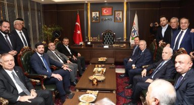 CHP'li başkanlar Kahramanmaraş'ta... Başkan Bozbey'den deprem bölgesine ziyaret