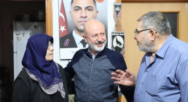 Çolakbayrakdar çifti şehit ailesine misafir oldu