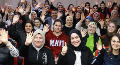 Denizli Büyükşehir ile yüzmeyi öğrendiler