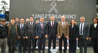 Depremde can veren vatandaşlar Trabzon'da anıldı