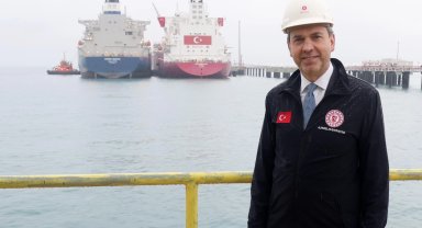 Ertuğrul Gazi FSRU'da kritik transfer... Türkiye'nin gazlaştırma kapasitesi 200 milyon metreküpe çıkıyor
