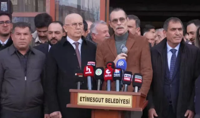Etimesgut'ta 'yolsuzluk' iddialarına Beşikçioğlu'ndan açıklama
