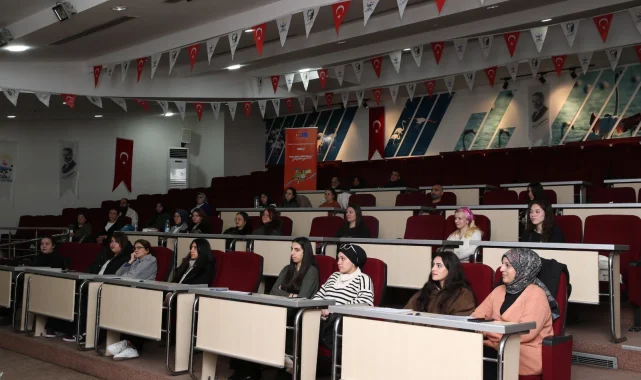 İzmir Çiğli'de istihdam garantili kurslara yoğun ilgi