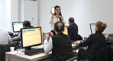 İzmir Karabağlar'da muhtarlar dijital dönüşümde