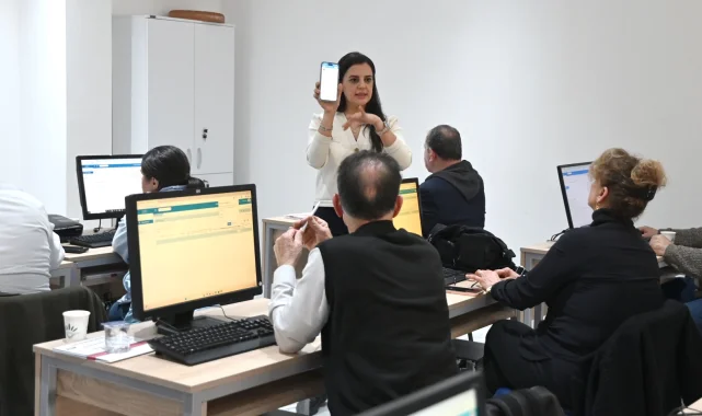 İzmir Karabağlar'da muhtarlar dijital dönüşümde