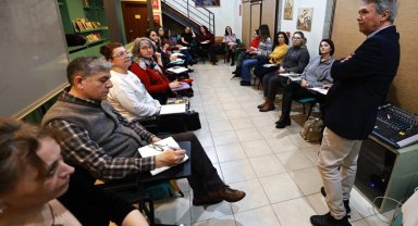İzmir'de "Anlatılmayan Öyküler" atölyesi başladı