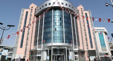 İzmit Belediyesi erkek aşçı ve aşçı yardımcısı alacak