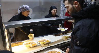 İzmit Kent Lokantaları'nda ücretsiz iftar hizmeti