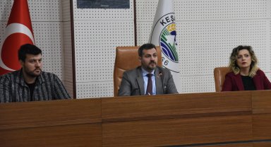 Keşan pazaryeri aidatlarında yüzde 300 tartışması meclise taşındı