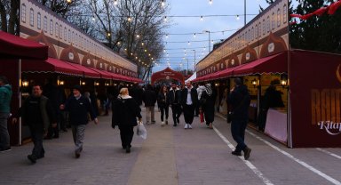 Kitap Sokağı Sakarya'da kapılarını açtı