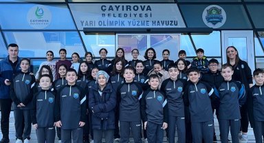 Kocaeli Çayırovalı yüzücüler, madalyalara doyamadı