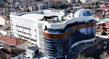 Kocaeli'de Derince Belediyesi yeni hizmet binası tamamlanıyor
