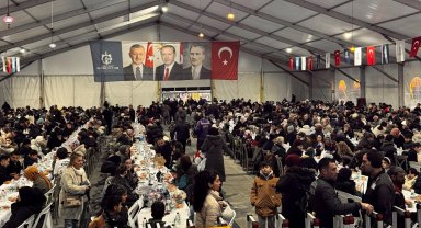 Kocaeli'de Ramazan Çadırı'nda kalpler aşkla doldu