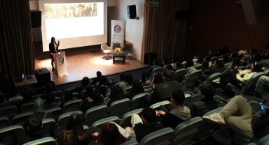 Maltepe Belediyesi'nden öğrencilere kariyer rehberliği