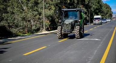 Mersin'de yol iyileştirme çalışmaları sürüyor