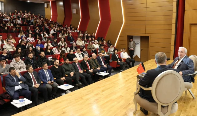 Nilüfer Belediye Başkanı Şadi Özdemir gençlerle buluştu