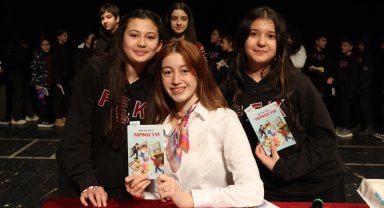 Nilüferli öğrenciler yazar Melis Sena Yılmaz ile buluştu