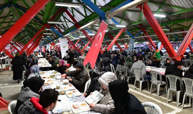Osmangazi Belediyesi Soğanlı'da Gönül Sofrası kurdu