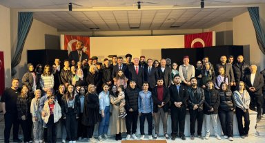 Trabzon'da "Muhacirlik" oyunu büyük ilgi gördü