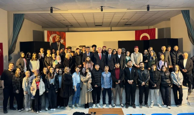 Trabzon'da "Muhacirlik" oyunu büyük ilgi gördü