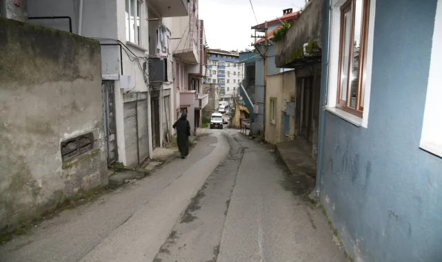 Trabzon'da Toklu Mahallesi'nde yol sorunu çözülüyor