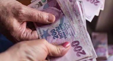 Yaşlı ve engelli aylıkları hesaplara yatırılıyor