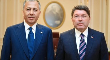 Yerlikaya ve Tunç'tan veda mesajı