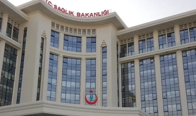 381 bin sağlık çalışanı bayram boyunca görev başında
