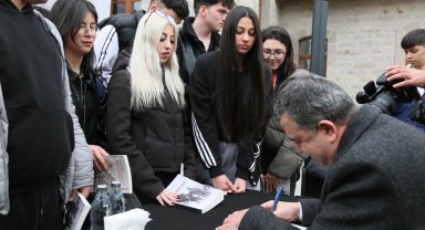 Ankara Keçiören'de Kütüphaneler Haftası'na özel Çanakkale söyleşisi