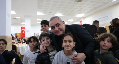 Ankara Keçiören'de yetim ve öksüz çocuklara özel sofra