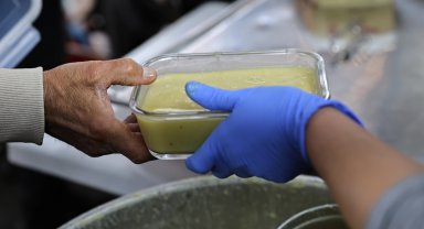 Antalya Mobil Aşevi Kepez'de ikramda bulundu