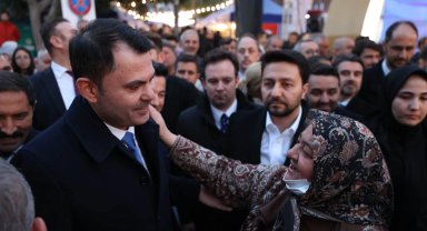 Bakan Kurum sokak iftarında