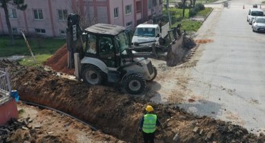 BASKİ Manyas'ta yıllanmış içme suyu hattını yeniledi