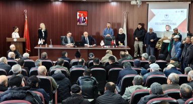 Bursa Gemlik'te çiftçilere bitki koruma ürünleri eğitimi