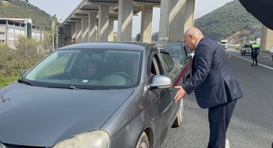 Bursa Gemlik'te Kaymakam Canbaba 'sensiz olmaz' diyerek uyardı