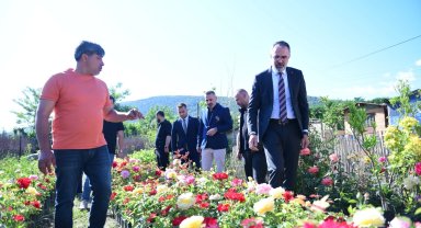 Bursa Kestel'de süs bitkileri üreticilerine destek