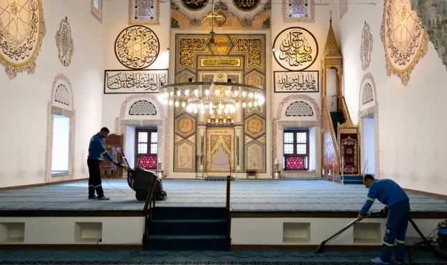 Bursa Yıldırım'da camilere bayram temizliği