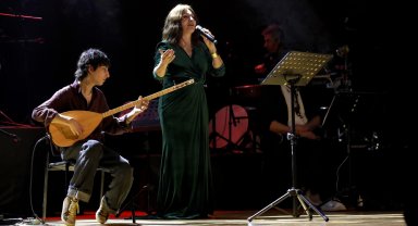 Bursa'da Serenad Bağcan ile 'Caz Pazarı'