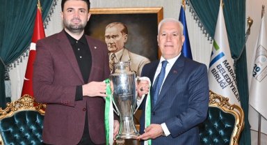 Bursaspor'dan Bozbey'e 'geçmiş olsun' mesajı... Kimse Bursaspor'a düşmanlık yapmasın!